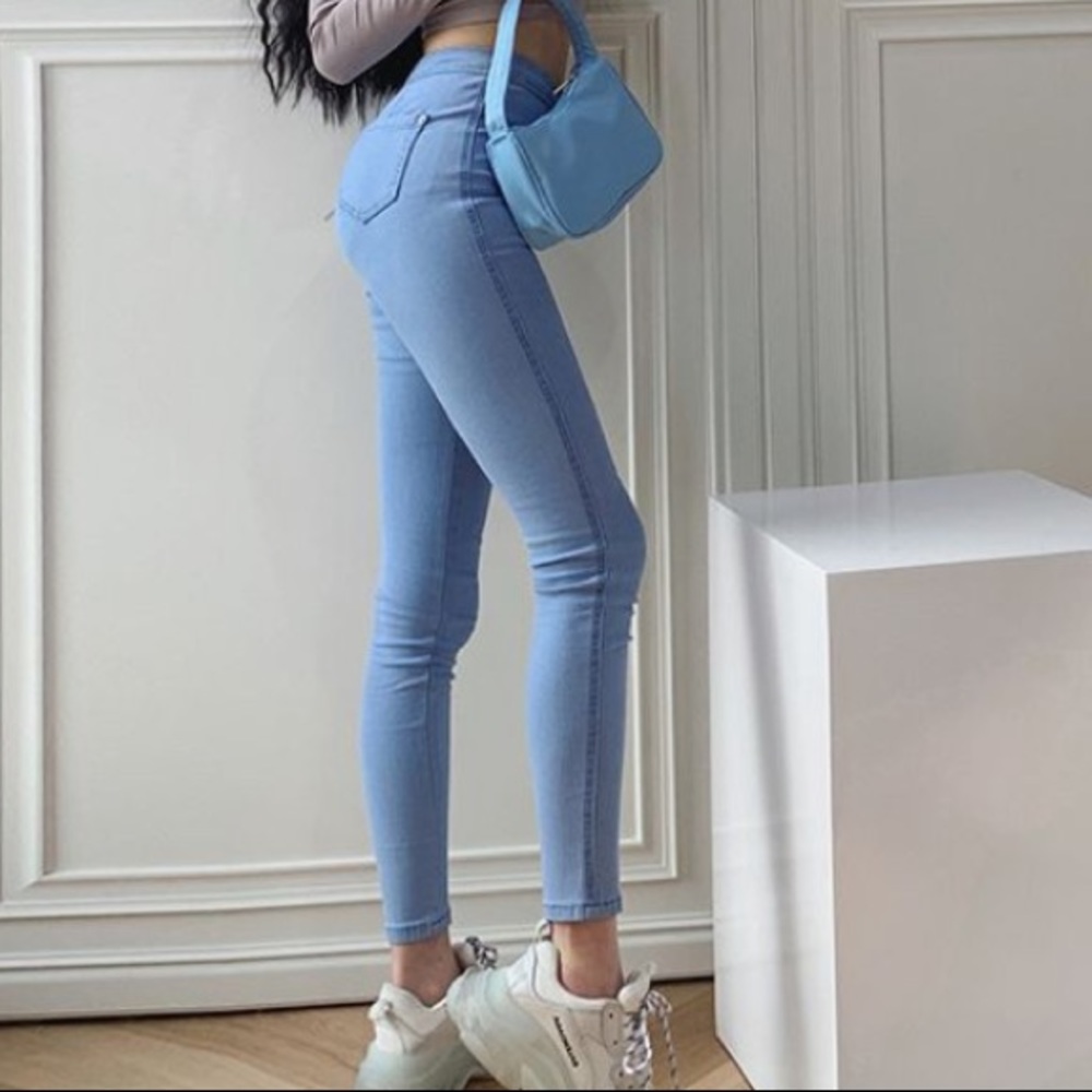 NWT Shira High Waist Shaping Skinny Jeans